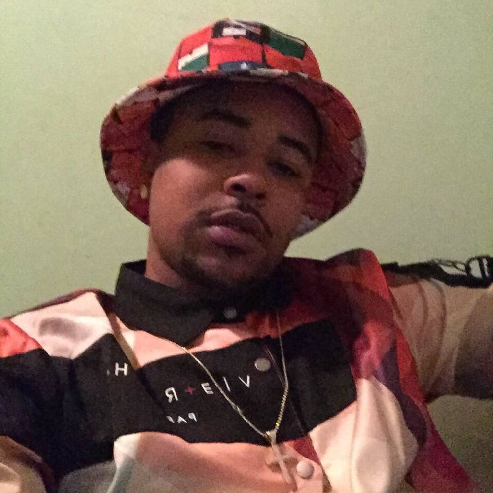 Meet your Posher, Christopher